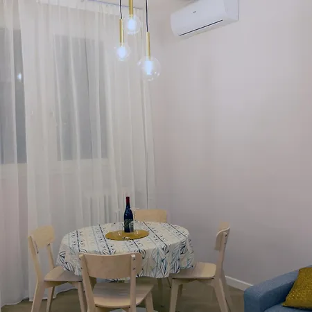 Lejlighed Gioia Di